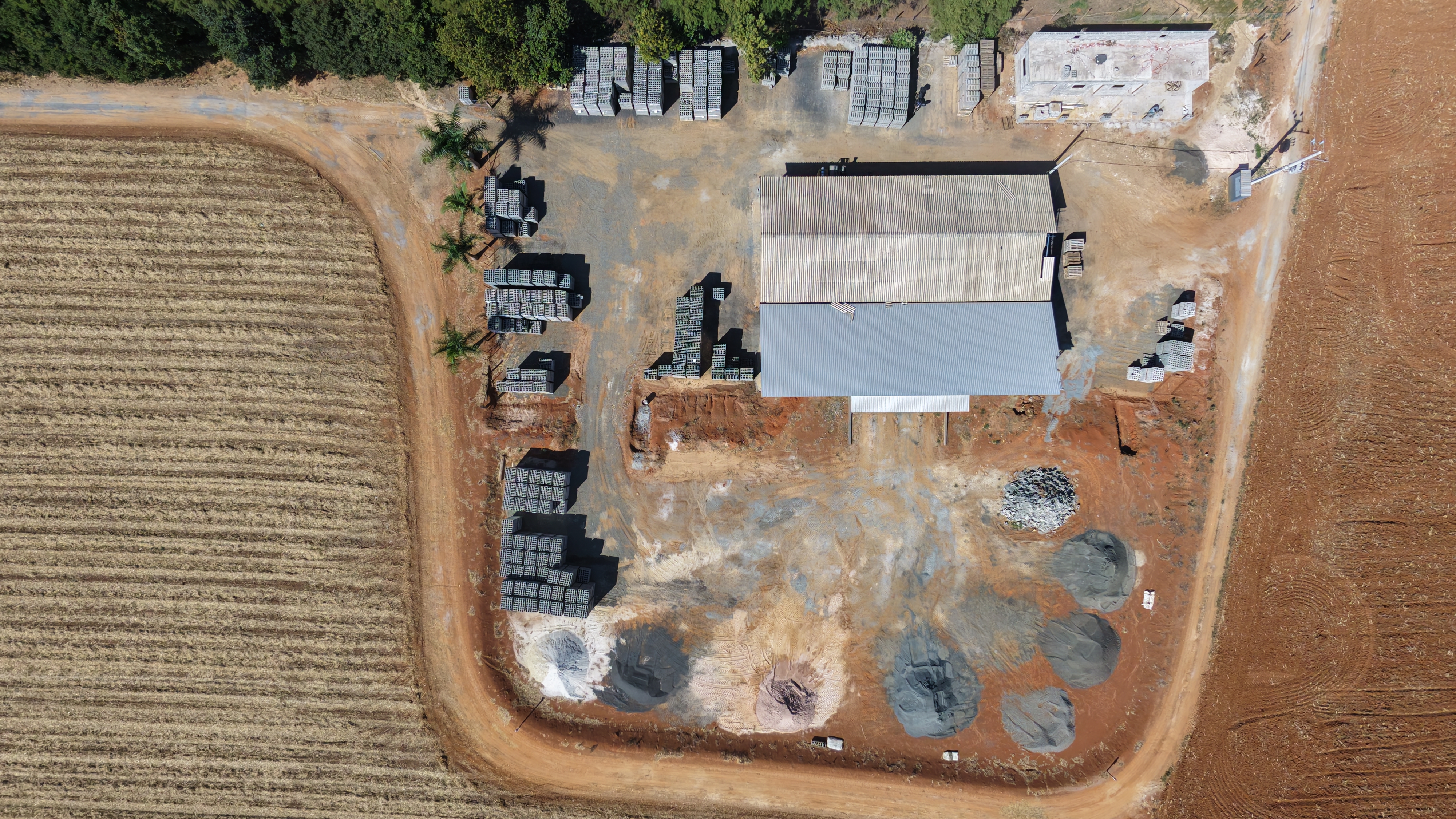 Obras executadas com blocos HR Pré-Moldados